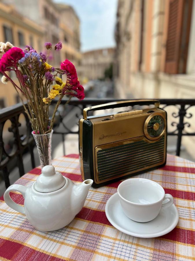 B&B Santi Quattro Al Colosseo Rome Exterior photo